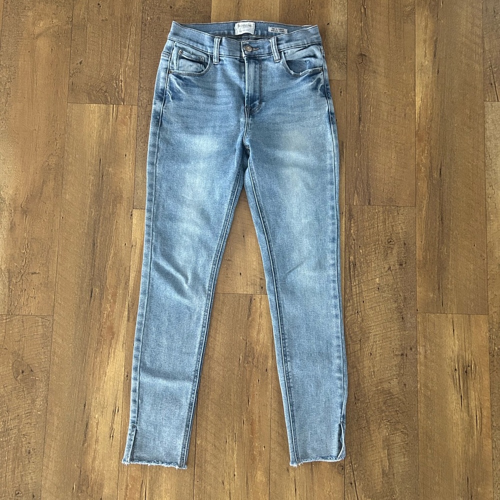 Kensie High Rise Skinny Jeans Size 26 Light Was Raw Hem Slit Ankle